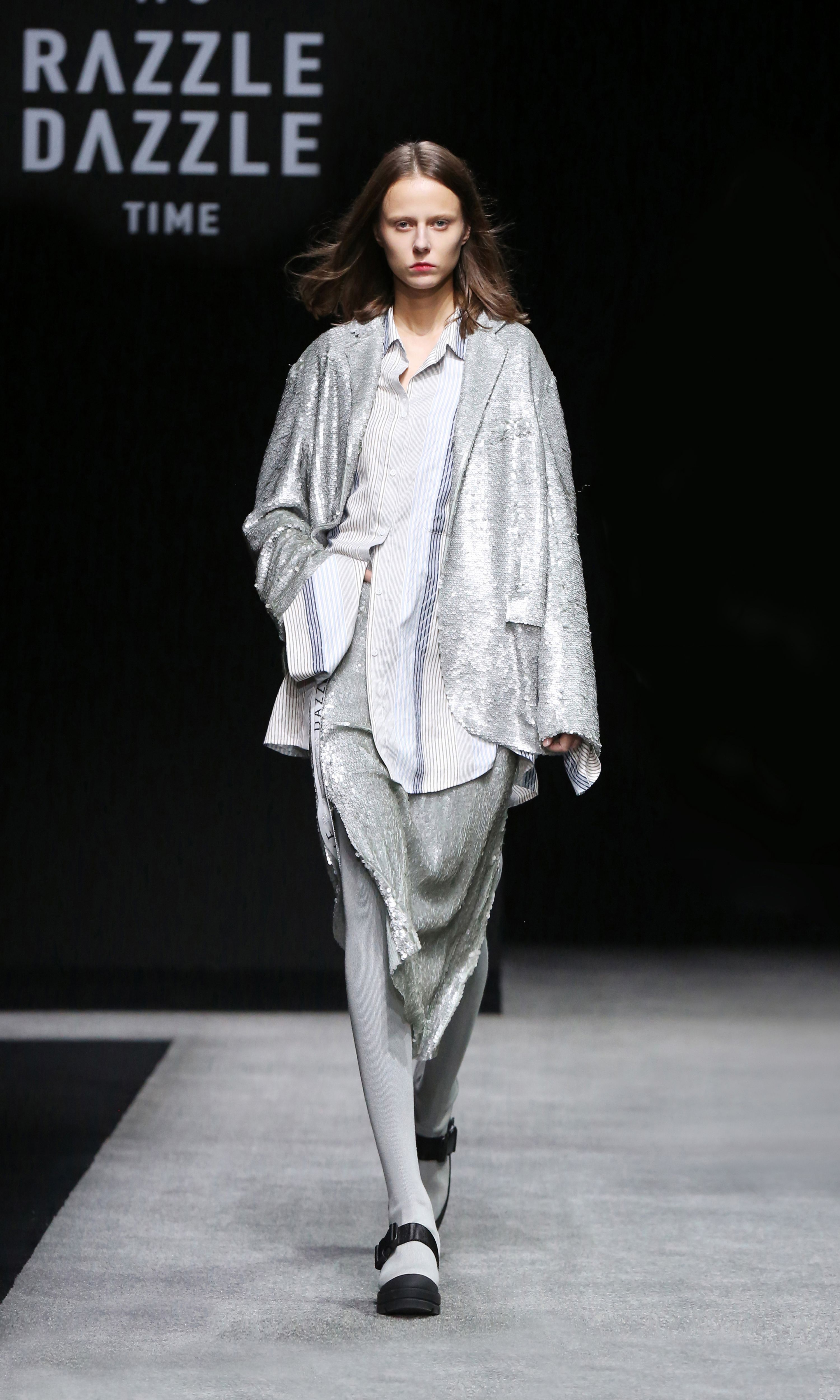 RAZZLE 重装上市 暨地素时尚集团全新男装品牌 RAZZLE发布2018春夏系列